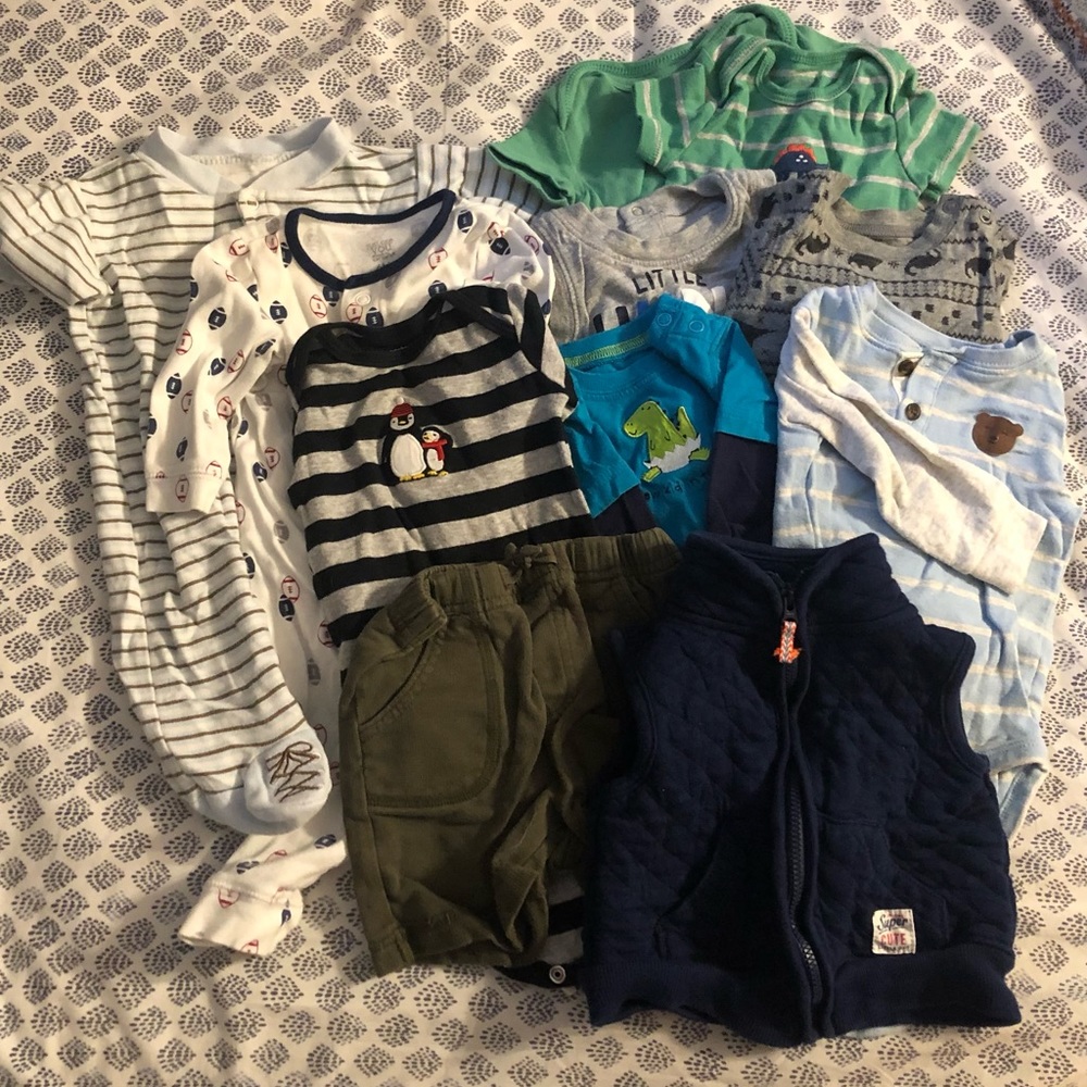 Baby clothes, lot of 11 pieces, 6 months